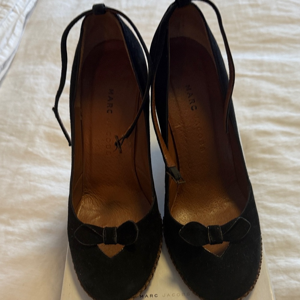 Vintage Marc Jacobs Black Heels with Bow Detail